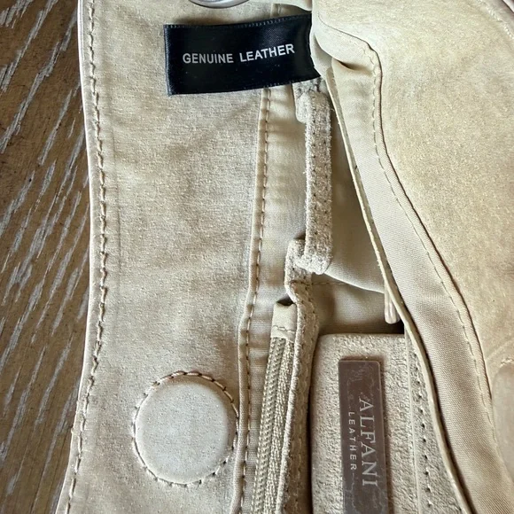 Alfani Pebbled Leather Shoulder Bag Pleated Beige/Cream/Tan Magnetic Closure - Picture 5 of 14